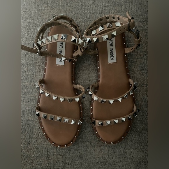 Steve Madden Travel Studded Gladiator - Picture 2 of 2